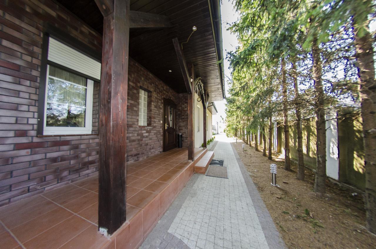 Villa Hof Luboń المظهر الخارجي الصورة